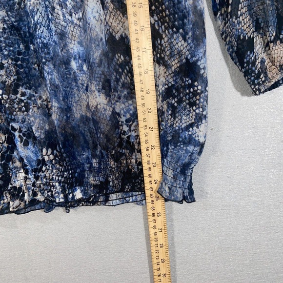 Chicos Blouse Womens 0 Black Blue Animal Print 3/4 Sleeve Sheer Buttons Fitted - Picture 6 of 14